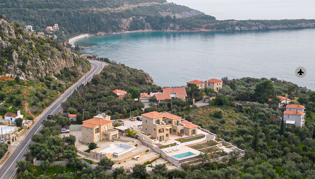 Secluded with enchanting views Secluded with enchanting views